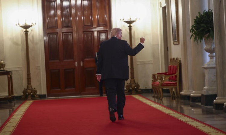 Тръмп: Много скоро ще отговорим на атаката срещу посолството ни в Рияд